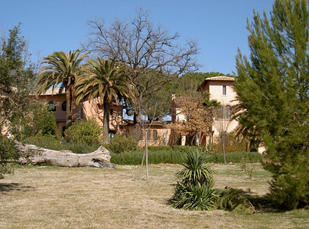 Villa Acquaviva Wine Resort Montemerano Exterior photo