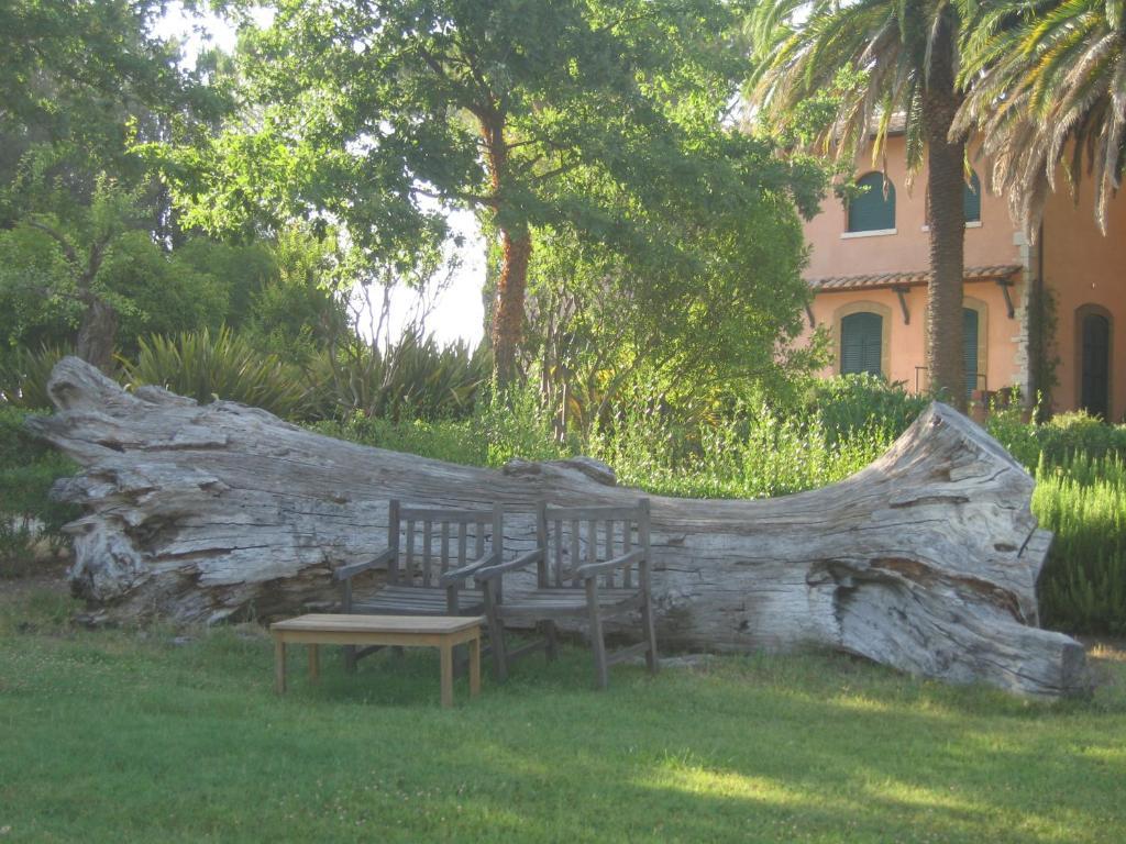 Villa Acquaviva Wine Resort Montemerano Exterior photo